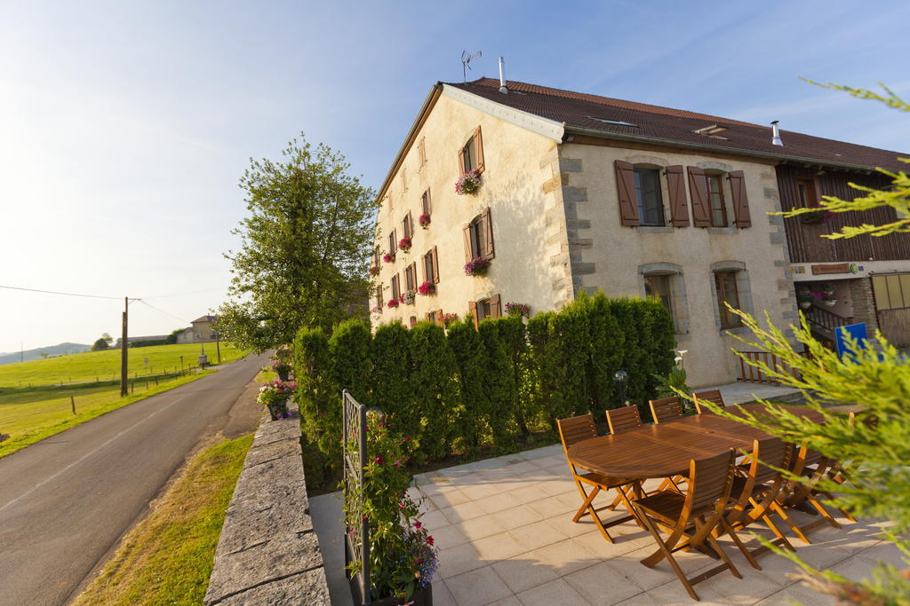 Le P'Tit Bonheur Bed & Breakfast Chilly-sur-Salins Exterior photo